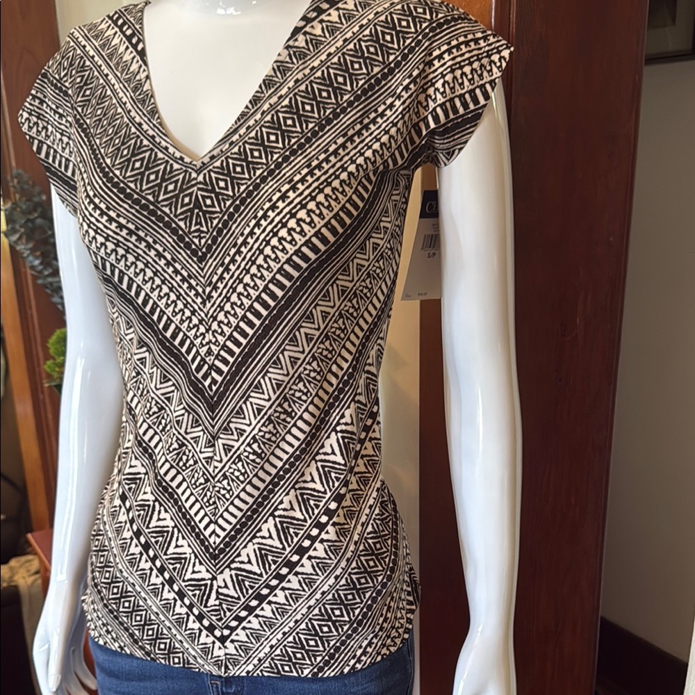 NWT chaps size smalll Brown and cream Geometric Print Women's Top